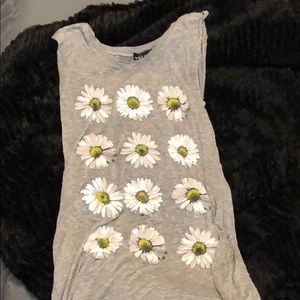 Cute flower tee